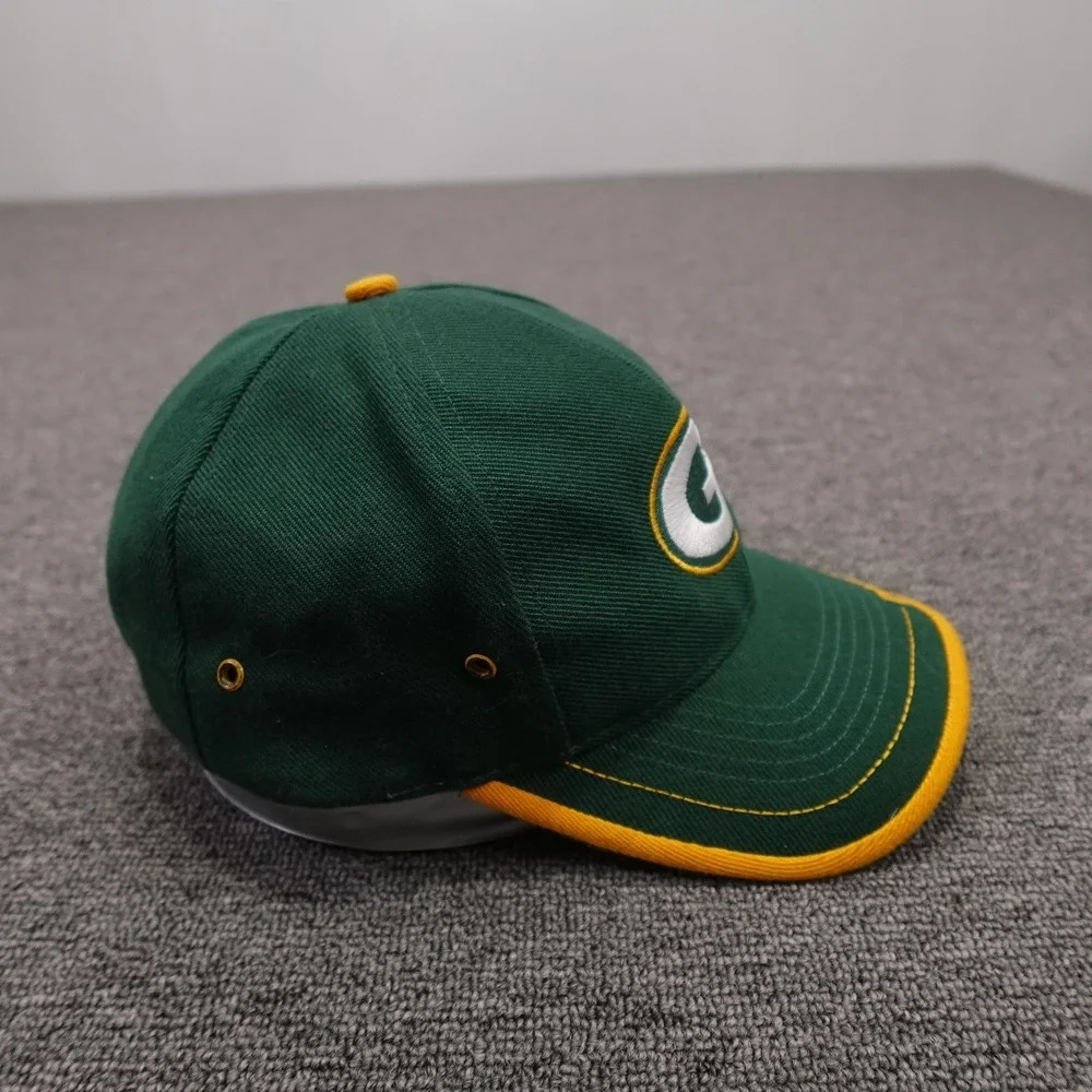 Vintage Green Bay Packers Hat Cap Strap Back Mens One Size NFL Logo Athletic